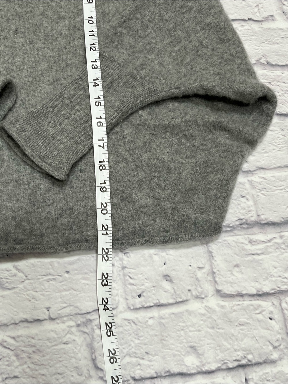 Quince 100% Mongolian Cashmere Batwing Sweater Heather gray Slouchy Oversized L - Picture 5 of 7